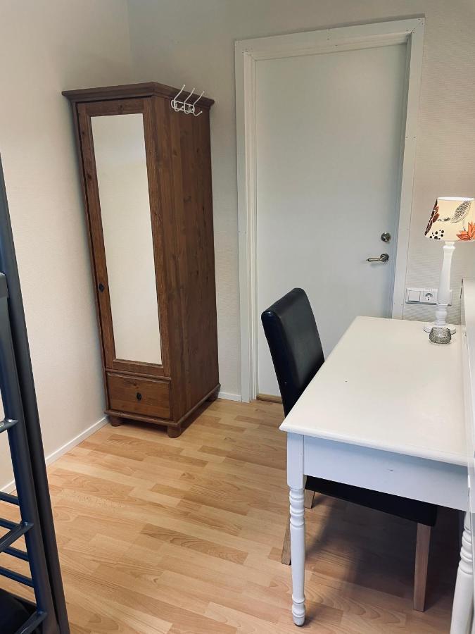 Bjoerkbackens Vandrarhem I Vimmerby Bagian luar foto